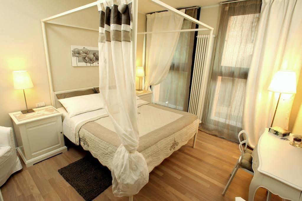 Bed In Bo Saragozza 호텔 볼로냐 외부 사진