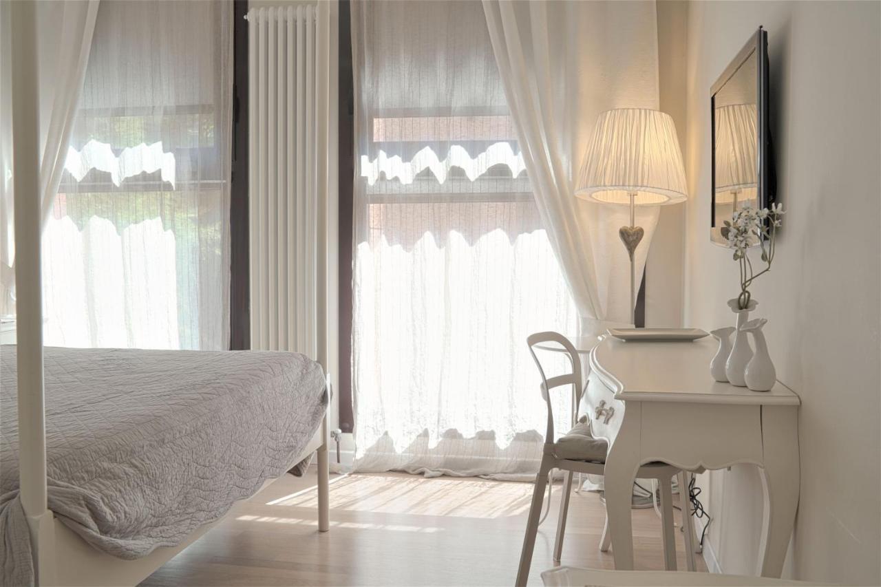 Bed In Bo Saragozza 호텔 볼로냐 외부 사진